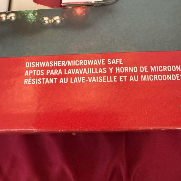 Pfaltzgraff Winterberry Cookies and Milk for Santa Set Open Box - Picture 6 of 13